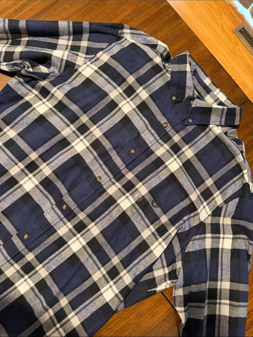 CHAPS Men's Navy and White Plaid Button-Up Shirt XL